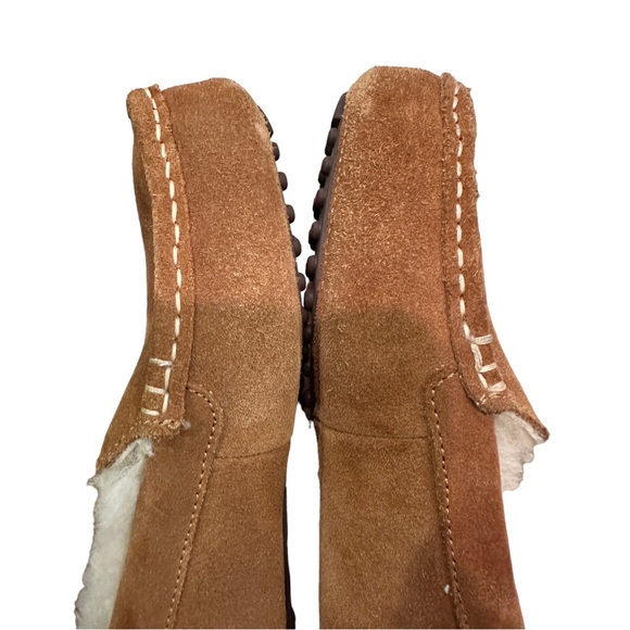 Fireside By Dearfoams Women's Mel Genuine Shearling Moccasin Slipper - Sz 7 - Picture 8 of 8